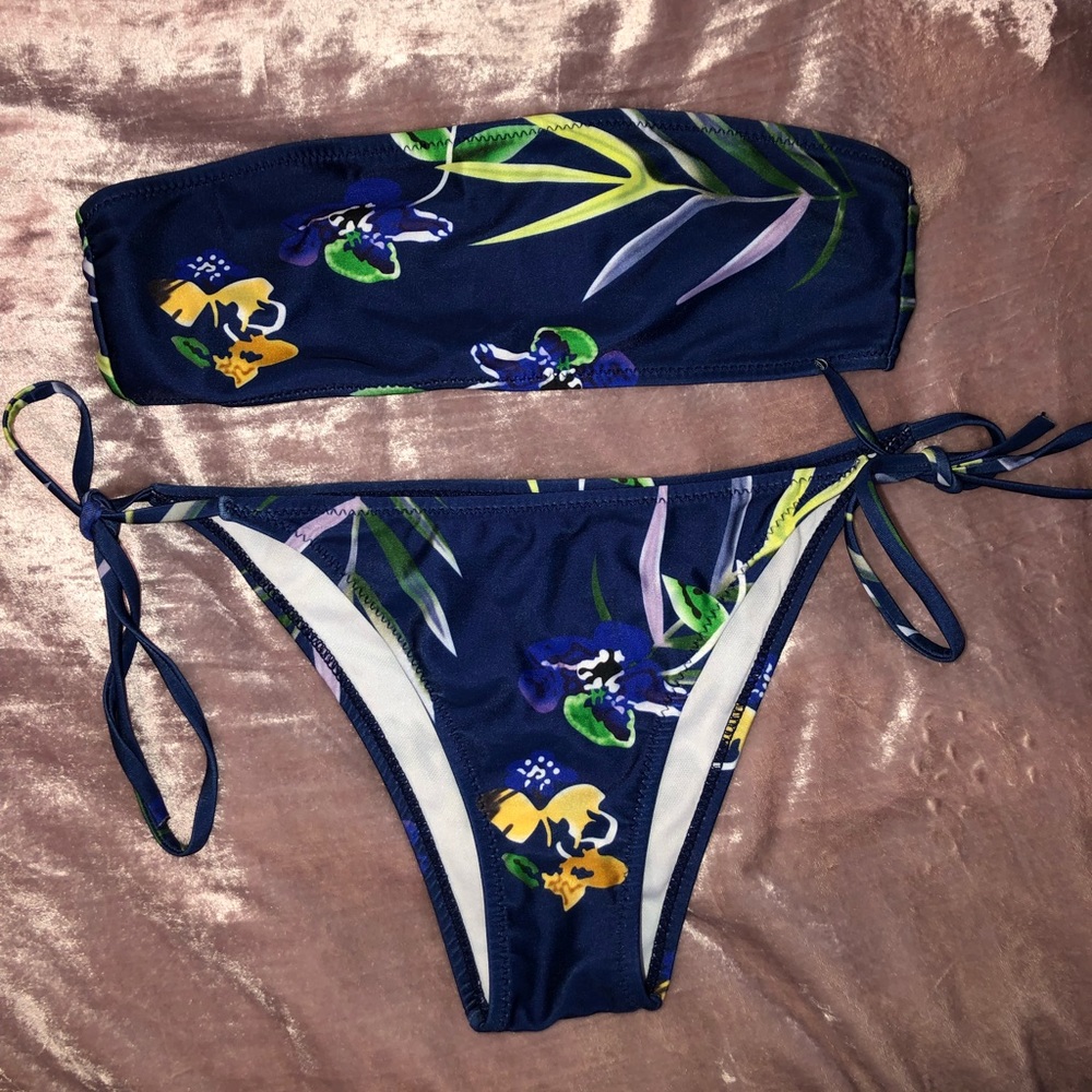 TROPICAL BLUE BIKINI